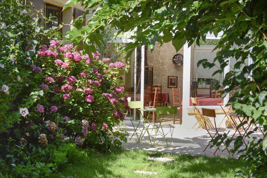 Logis Hotel Restaurant Le Vieux Fusil Soings-en-Sologne Exteriör bild